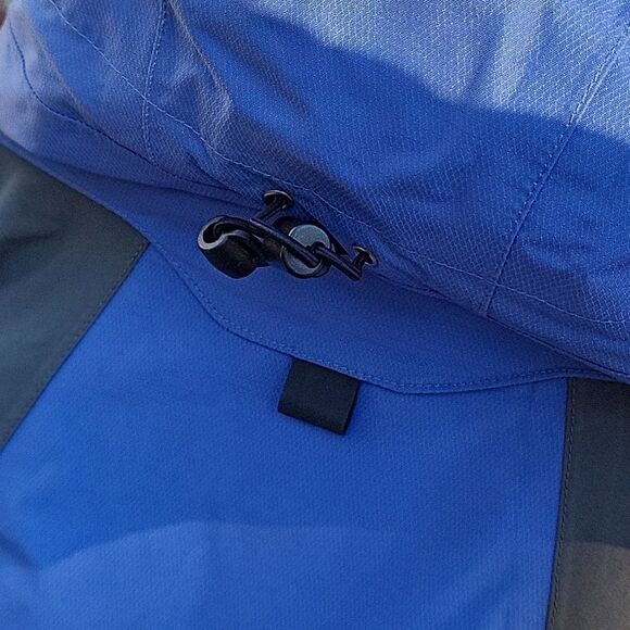 Vintage blue and gray ski jacket - Picture 12 of 13